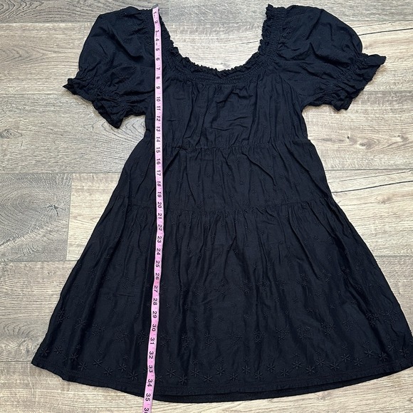 OLD NAVY Womens Size M Puff Sleeve Tiered Smocked Embroidered Milkmaid Boho - Picture 5 of 11